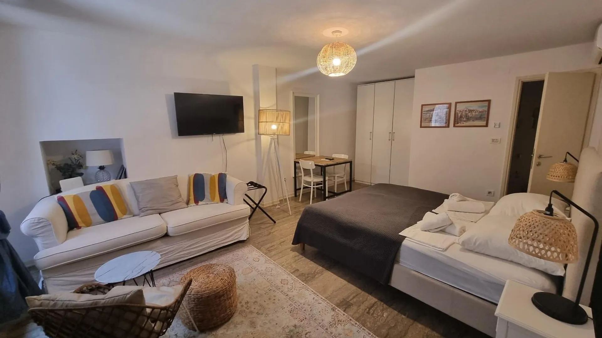 Cissa Apartments By Irundo روفينج